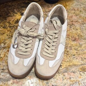 Dolce Vita Women's Tan and White Sneakers